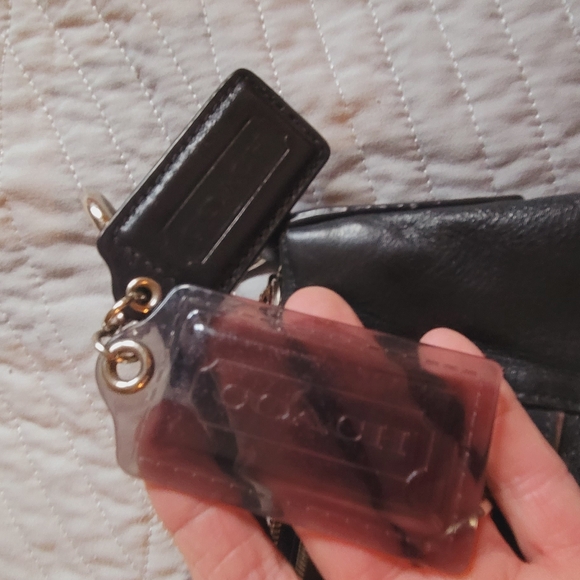 Black Leather Shoulder Bag with silver Hardware - Picture 11 of 11